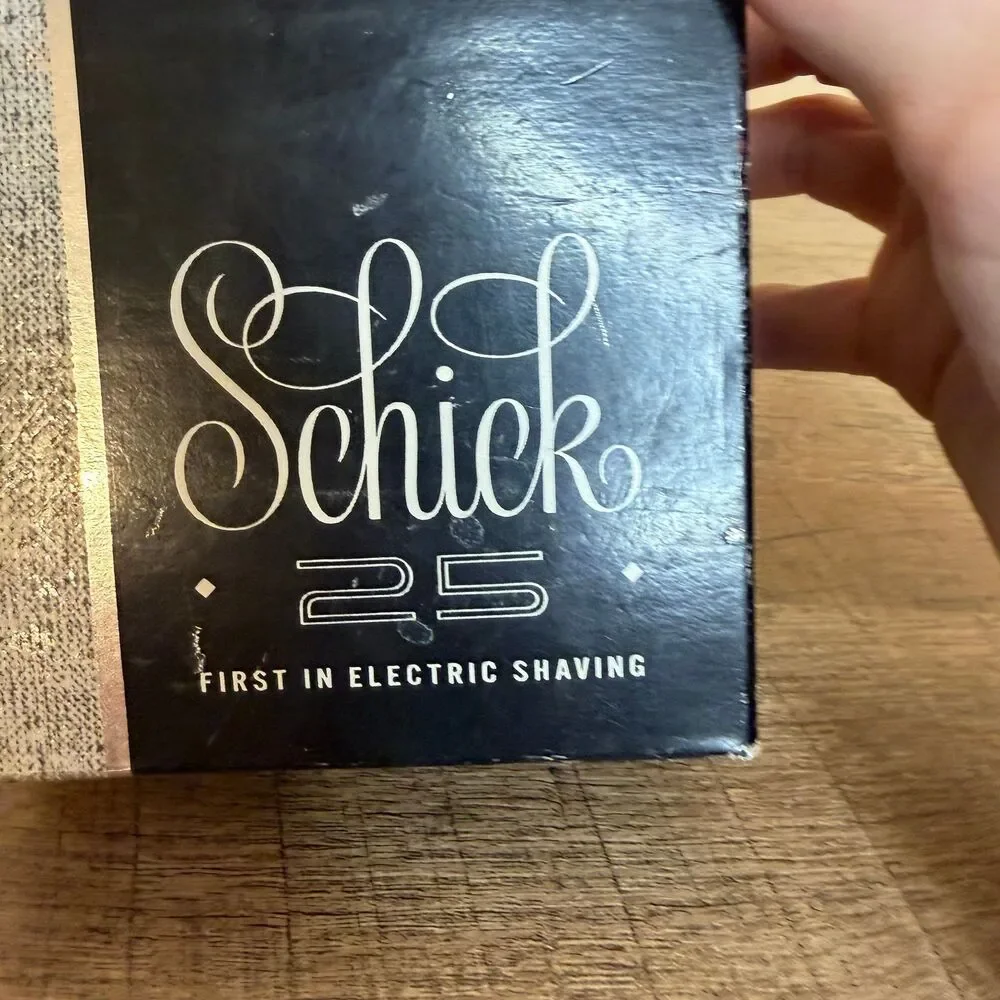vintage Schick 25 electric shaver complete with original case and advertisements - Picture 5 of 6